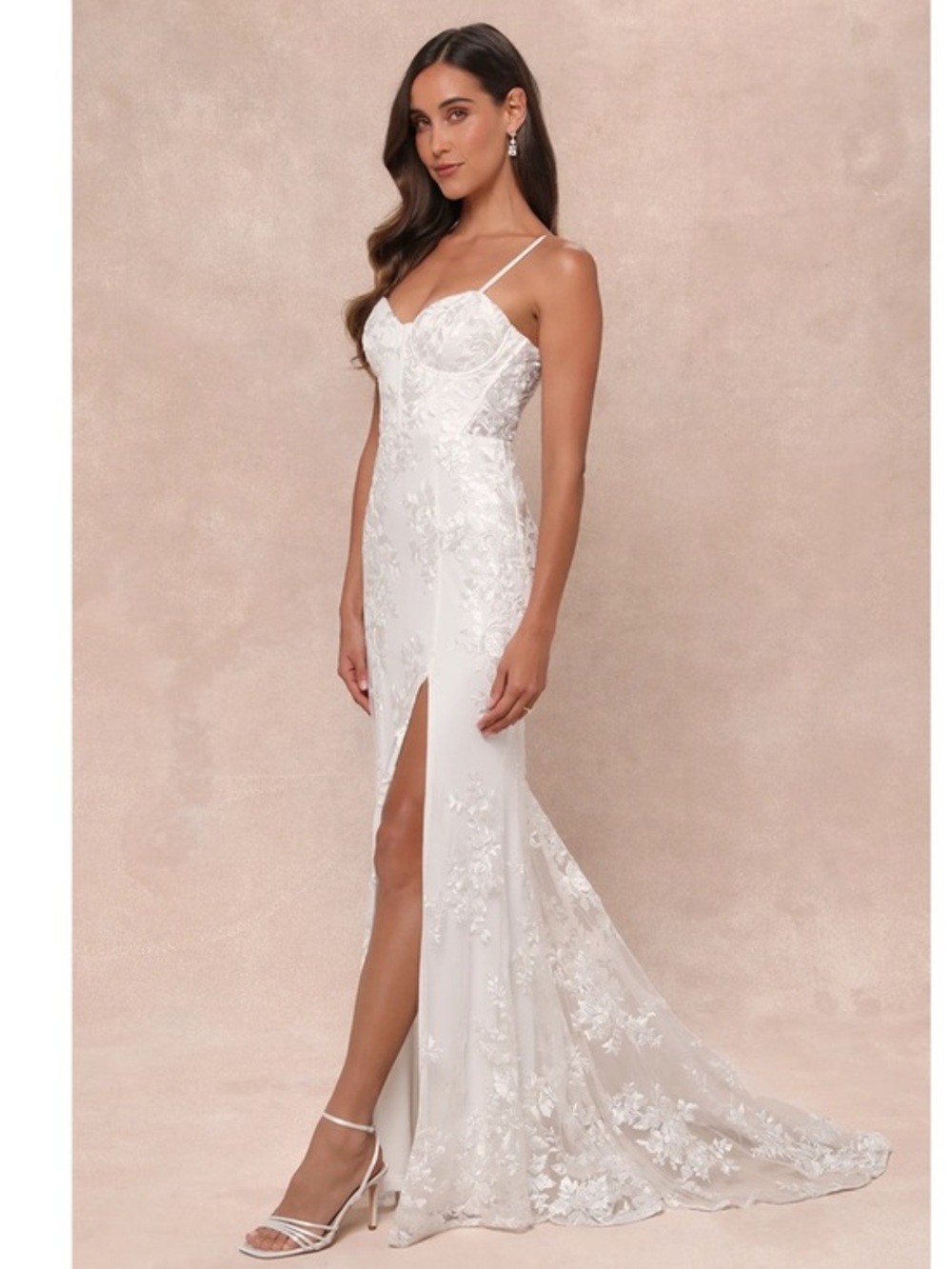 NWT Ethereal Elegance White Embroidered Lace-Up Maxi Dress